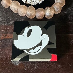 House of Sillage Disney blush/ highlighter